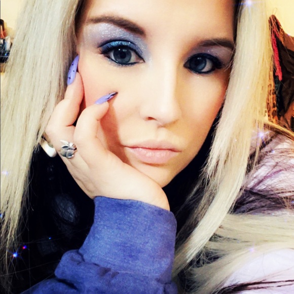 I’m from Portland OR & I LOVE FASHION! - Picture 1 of 1